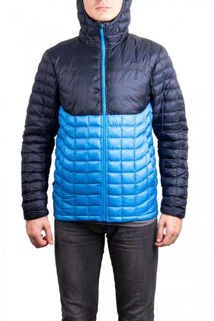 The North Face NF0A382AMGY - M Thermoball Hoodie Erkek Mavi Ceket  